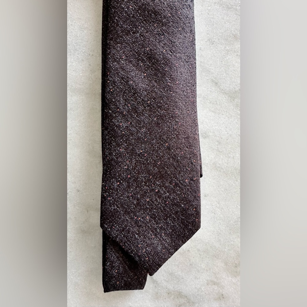 Men’s neck tie modern design